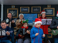 Tunbridge Wells Ukulele Night Thing on the Pantiles Bandstand 
