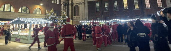 City Santa Run for Debra