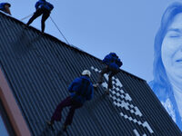 Charlotte Abseils 131ft for Upmo!